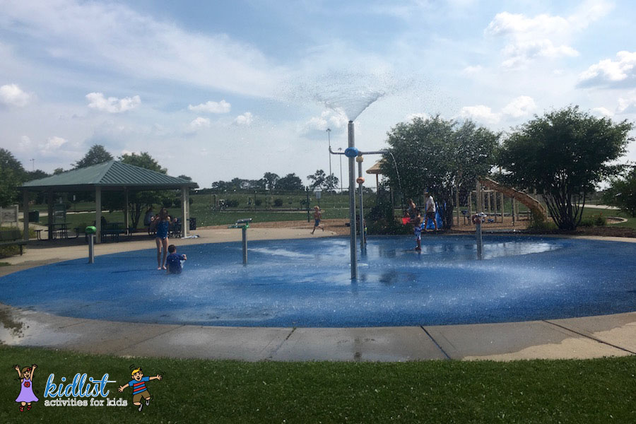 Soehrman Park Splash Pad, Countryside